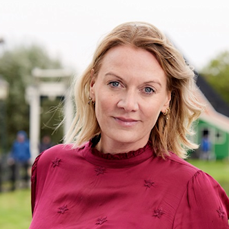 Esther-Keizer-manager-klantbeleving-en-communicatie-card